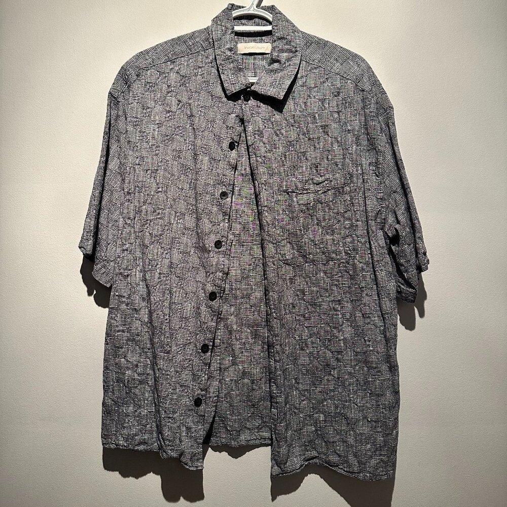 Short-sleeve shirt